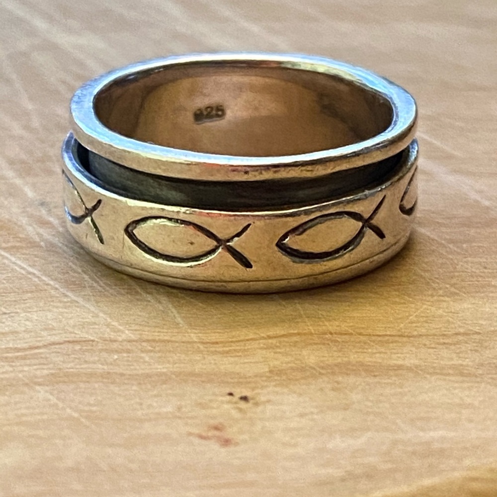 Vintage Christian fish 925 silver spinner ring